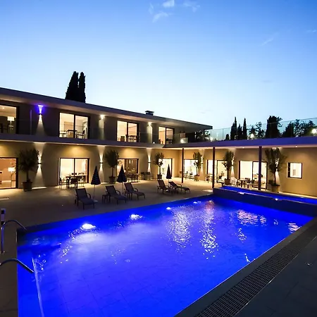 Seventeen 4* Valbonne