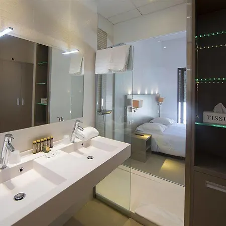 Aparthotel Seventeen 4*
